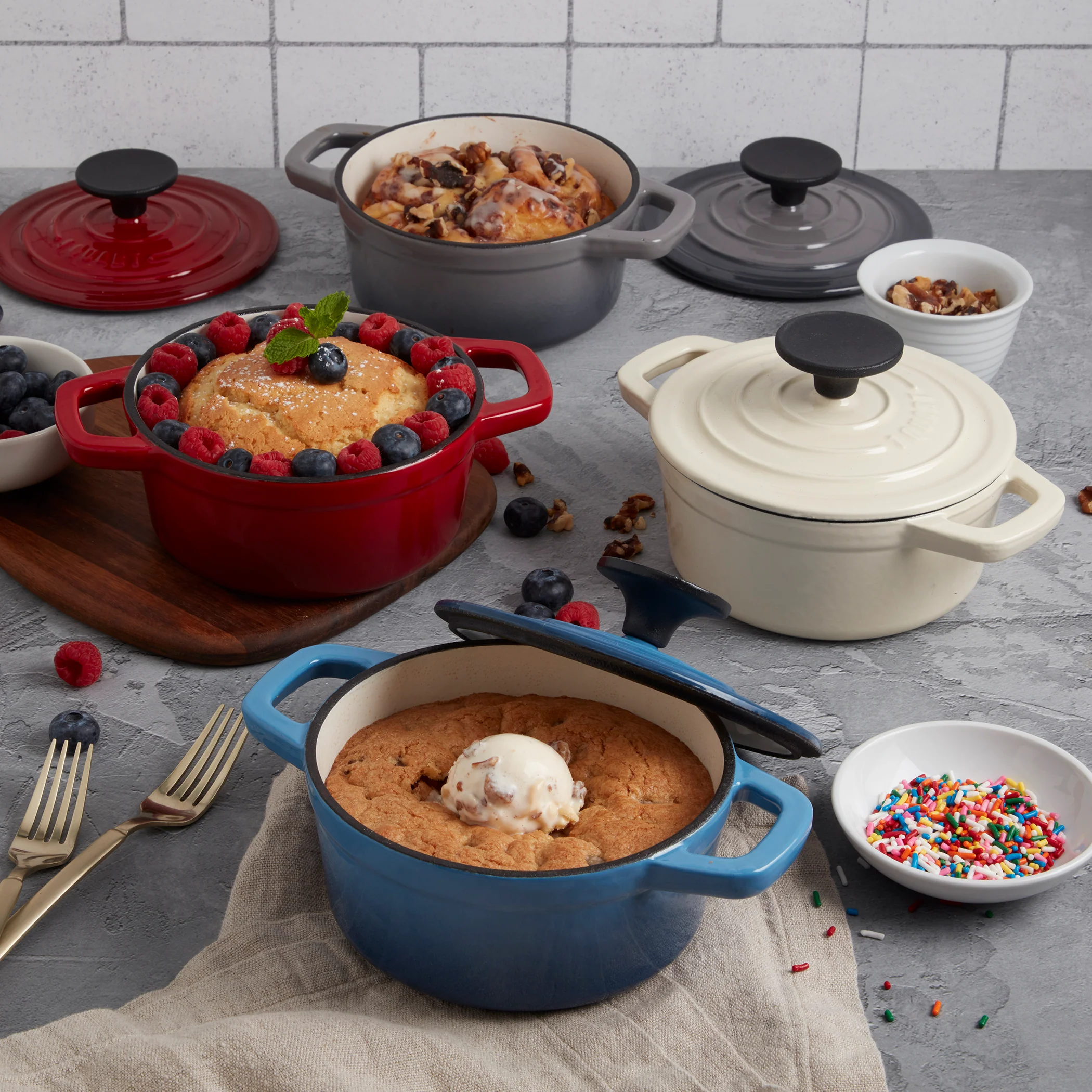 5-Quart Enameled Cast Iron Dutch Oven, Blue - Image 4