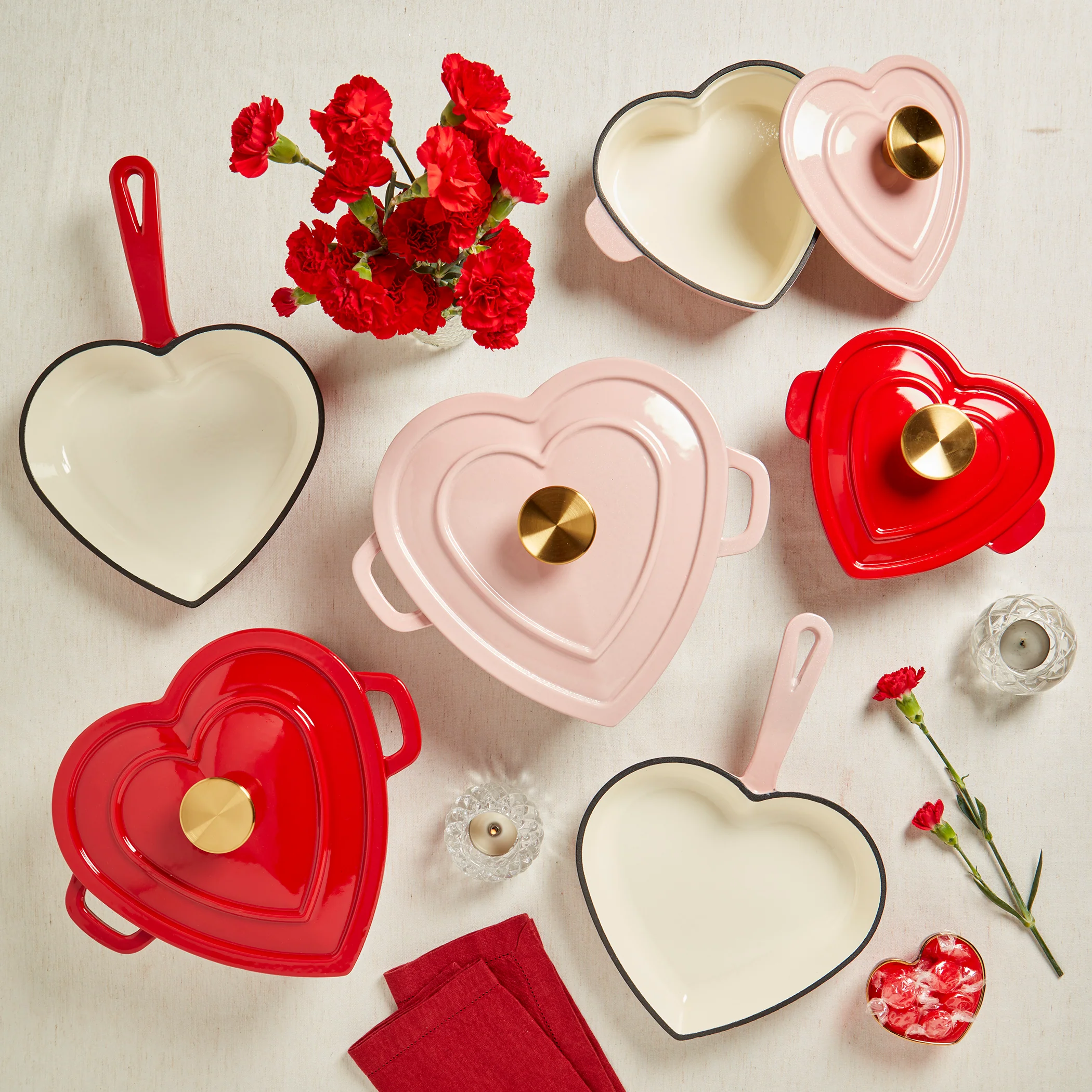 9” Enameled Cast Iron Heart-Shaped Skillet Fry Pan, Red - Image 3